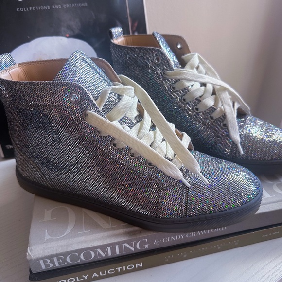 Women’s Christian Louboutin Glitter Sneaker. Only Worn Twice . Size 38 1/2 - Picture 3 of 10